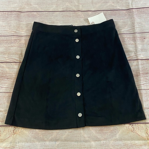 H&M Dresses & Skirts - H&M black velvet button down mini skirt - NWT - 10